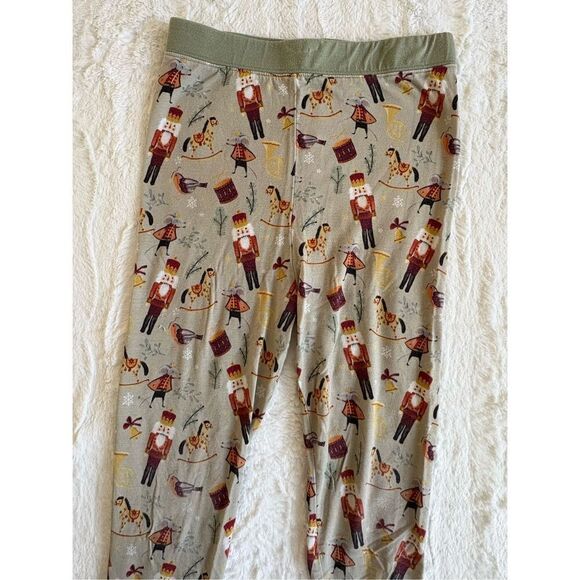 KindThing Christmas Modal Pajamas Size 9-10 - Picture 6 of 10